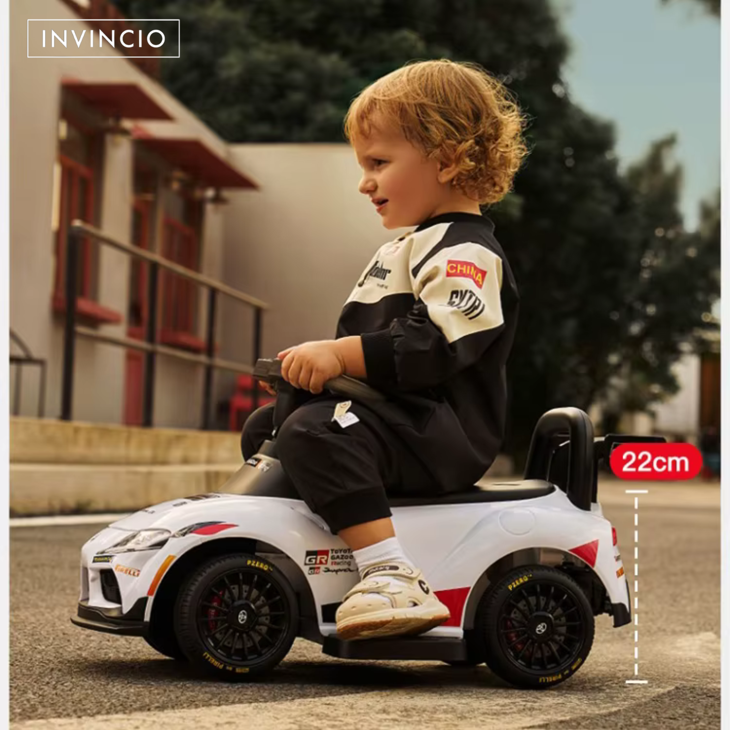 Masinuta 3 in 1, Invincio Toyota Supra pentru Copii 1-3 Ani, Maner detasabil Control Parental, Suport Picioare, Muzica Interactiva, Compartiment Depozitare, Design Sportiv, Alb