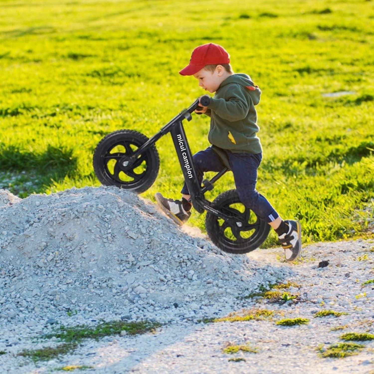 Bicicleta Fara Pedale, Invincio Micul Campion, pentru Copii 3-6 Ani, Roti EVA Anti-Pana, Scaun si Ghidon Reglabil, Cadru Otel Usor, Manere Antialunecare – Perfecta pentru Echilibru si Coordonare, Capacitate Maxima 30 de kg, Neagra