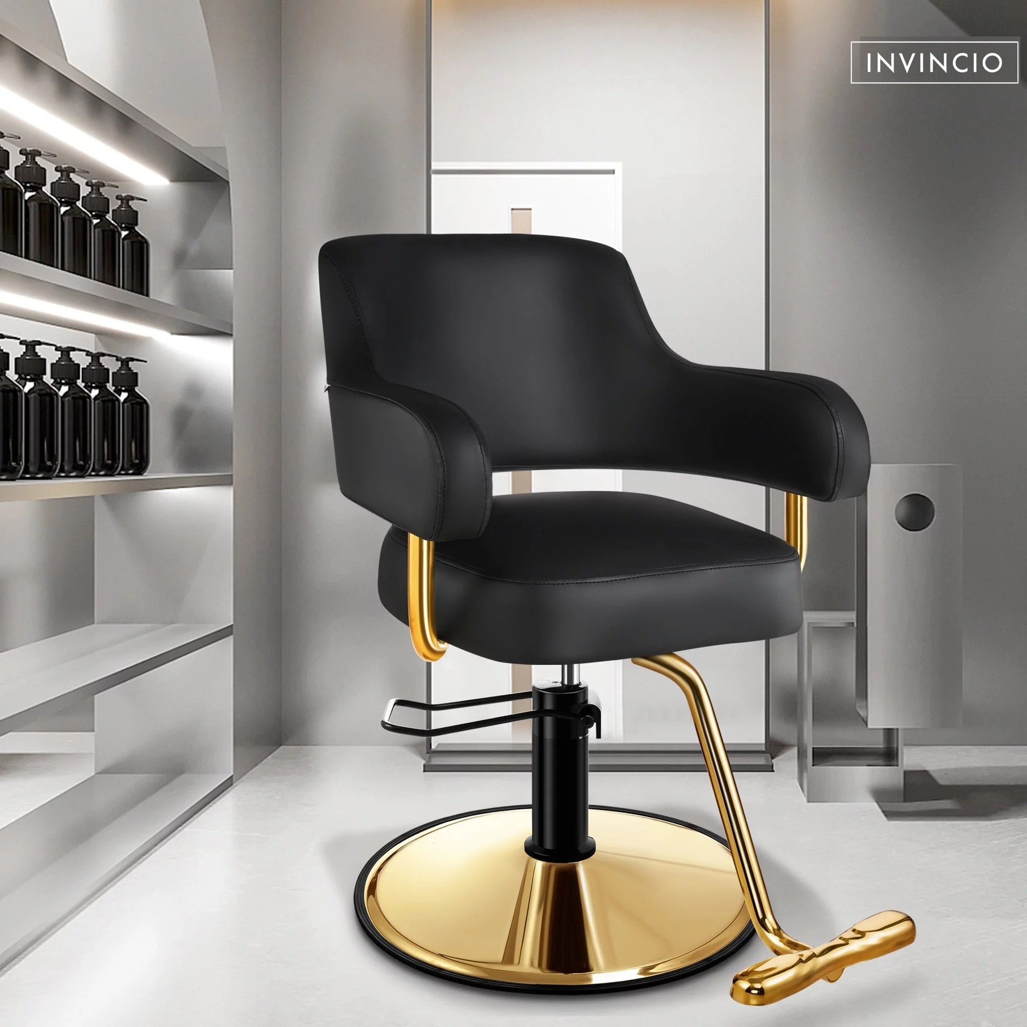 Scaun profesional frizerie/coafor Invincio Moda 2, reglabil pe inaltime, pompa hidraulica, rotire 360 grade, suport picioare, tapiterie piele ecologica, design premium cu detalii aurii, culoare negru-auriu